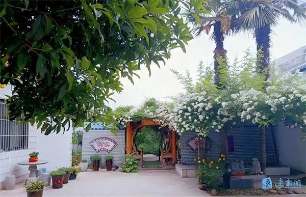 b8014a90f603738d23470a136c7ada40f819ec61(1)